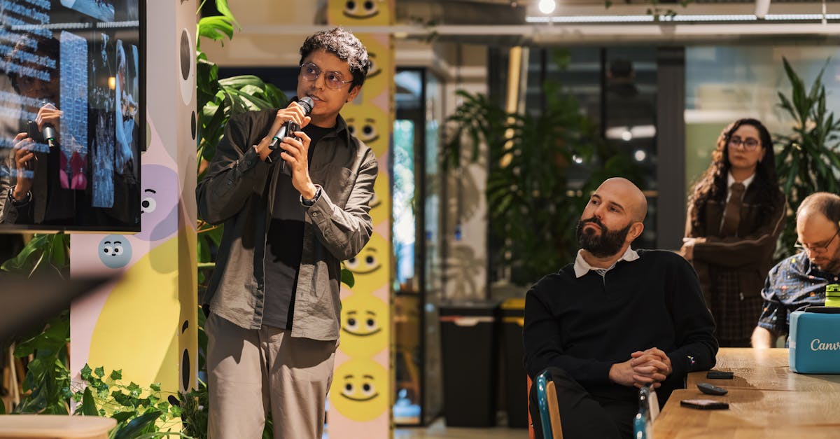 如何避免技术支持在多人游戏中产生的不正当竞争?